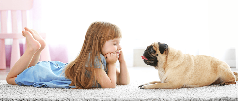 chien et enfant